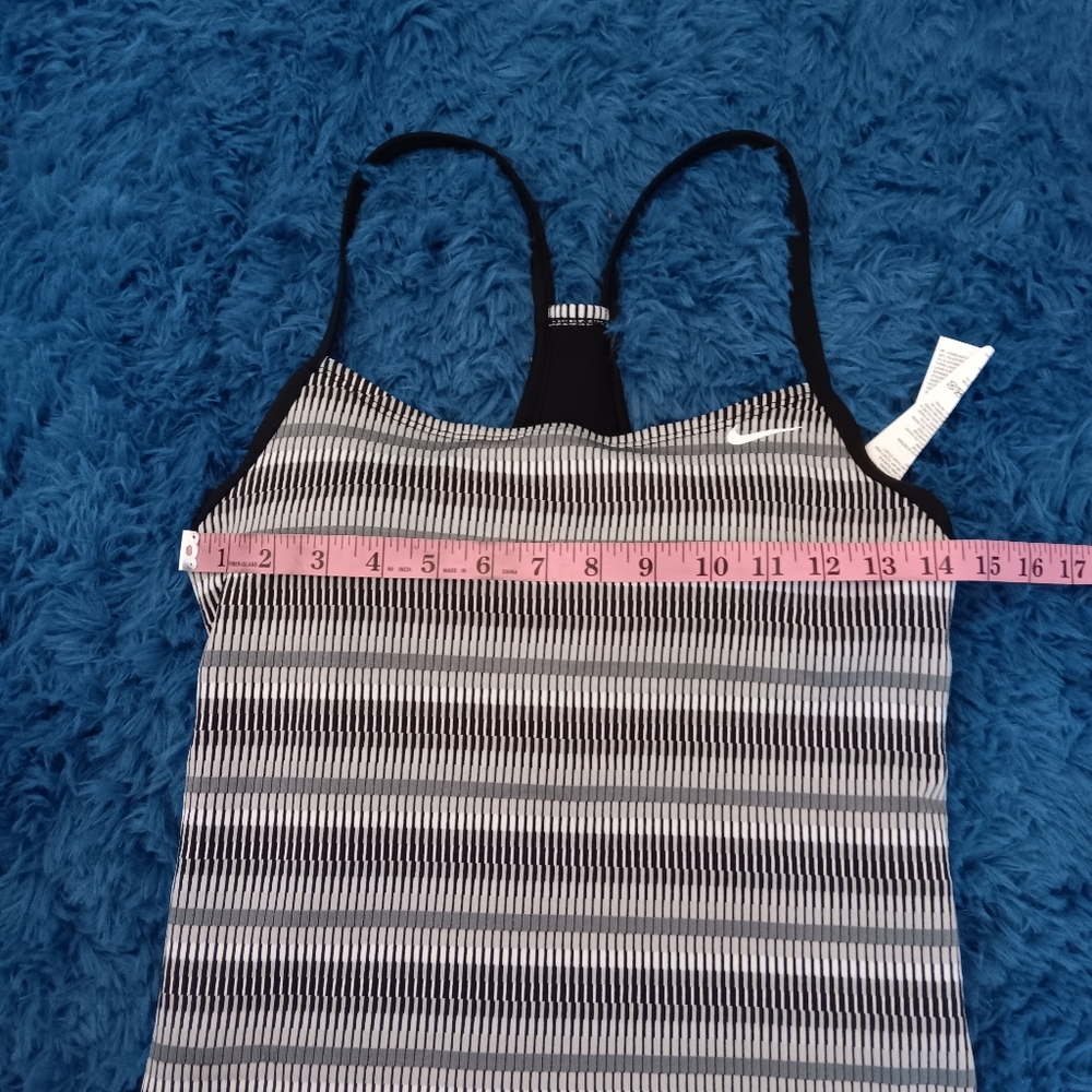 Nike ~ Women’s Striped Activewear Tank Top ~ Black & White ~ Medium - Picture 4 of 10
